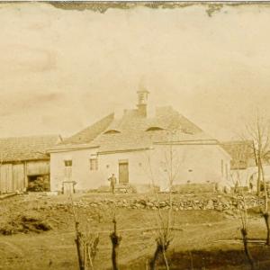 Škola se zvoničkou 1892